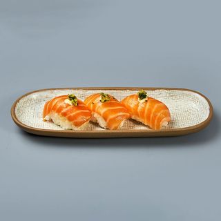 Nigiri Salmon