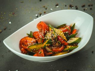 Тайский салат с соевым соусом