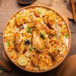 52 - Biryani de pollo