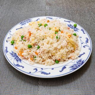 Arroz Frito Con Tres Delicias