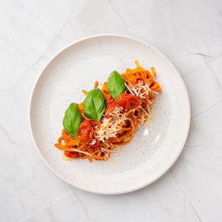 Spaghetti s tri teksture rajčice