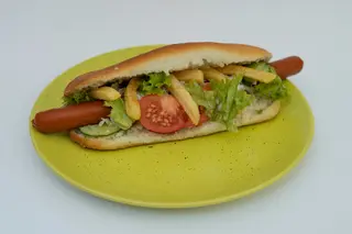 Sandwich cu cabanos cu bagheta home made