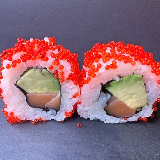 112 . SALMÓN TOBIKO(8 Uds.)