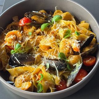 Фетучіні з морепродуктами