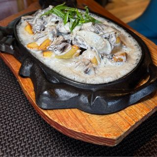 Жаровня в сливочном соусе