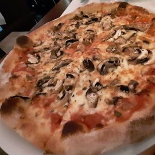 Pizza Funghi (30 cm.)