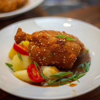 Pork knuckle for one person