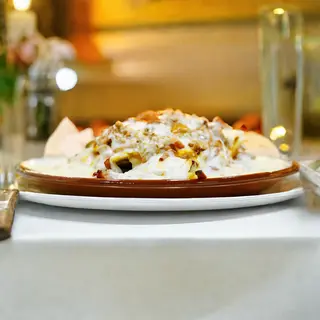 Nachos Cuatro Quesos