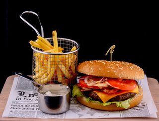 Меню Телешки бургер (400г)