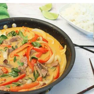 Plato De Panang De Ternera