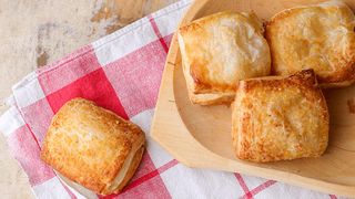 Mini sa pilećom šunkom i pavlakom