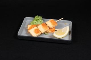 214 Spiedini di tofu di pesce*