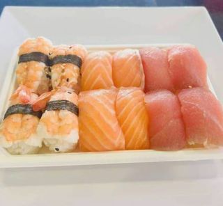 Combinado de Niguiris (12 Unidades)