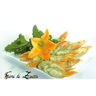 Fiori di Zucca in Pastella con Mozzarella e Alici