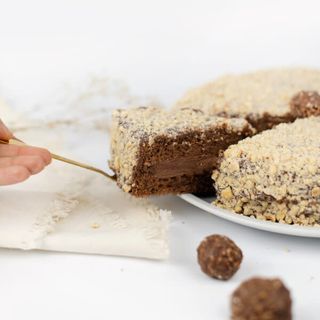 PORCIÓN TARTA BOMBÓN AVELLANA