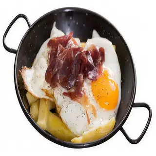 huevos rotos con jamón