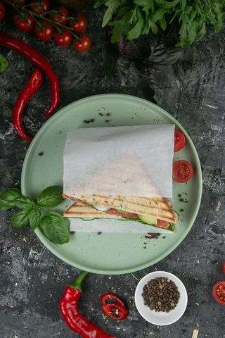 Сендвіч лосось-шпинат Glovo