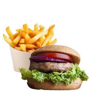 Menú Hamburguesa Con Patatas Fritas Y Bebida