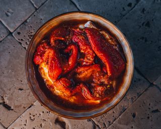 Ardei copti cu miere si adjika