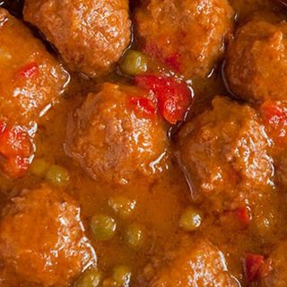 Albóndigas en salsa
