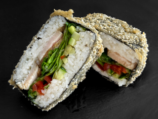 Суші-бургер з курчам