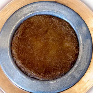 Kounafa Fromage au Charbon