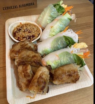 Rollitos Calientes (2 Uds.)