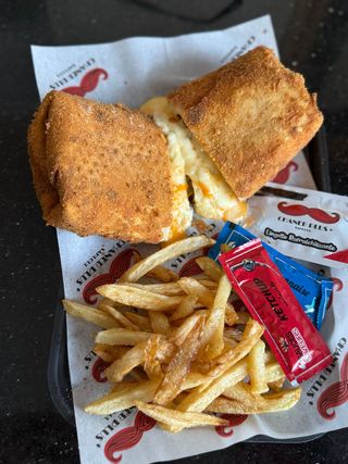 Mlewi Panée Chawarma