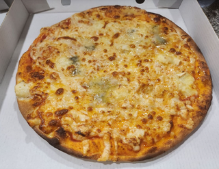 Pizza Clásica Pequeña 4 Quesos (20 Cm.)