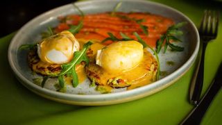 Яйца Бенедикт