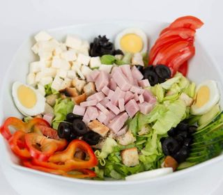 Salată Bulgărească