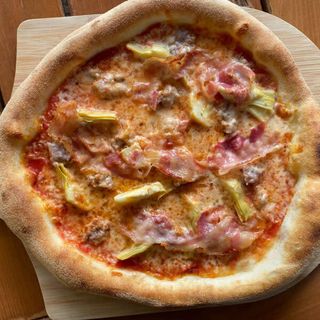 Pizza Salsiccia e Carciofi