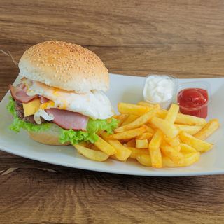 Razvrat burger i pomfrit