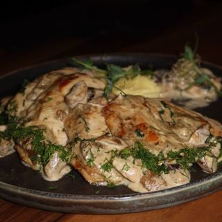 Куряче філе sous-vide з  трюфельно  картопляним пюре