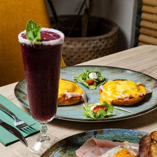 Eggs Benedict Clásico