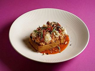 З МОЦАРЕЛОЮ ТА ТОМАТАМИ (300g)