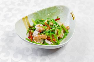 Сельдерей с кешью и креветками