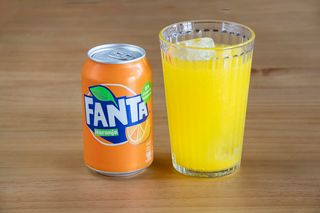 Fanta Naranja lata 330ml.