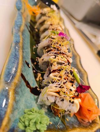 63. Uramaki Osak Roll