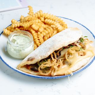 სტეიკ სენდვიჩი კარტოფილი ფრით,