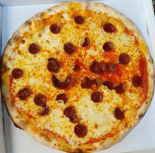 Pizza Con Embutido Diavola (33 Cm.)