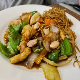 38 Pollo con almendras