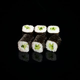 Макі з огірком