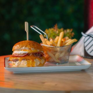 Clásica Doble Smash