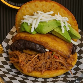 AREPA DE PABELLON 