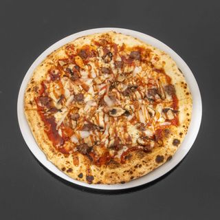 Pizza Búfalo Buey (Mediana)