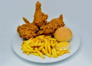 Poulet Pané + Frites