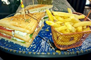 [Snack] Chicken Club Sandwich