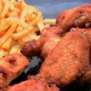 Muslitos Y Alitas De Pollo