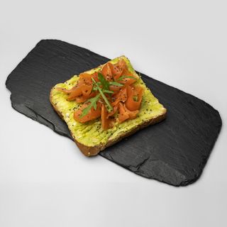 2 Toasts fromage blanc Avocat Saumon fumé